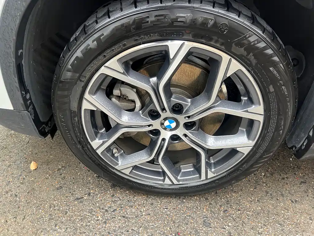 BMW X1 2021 sDrive25Li Leading Model купить на сайте DeffCars