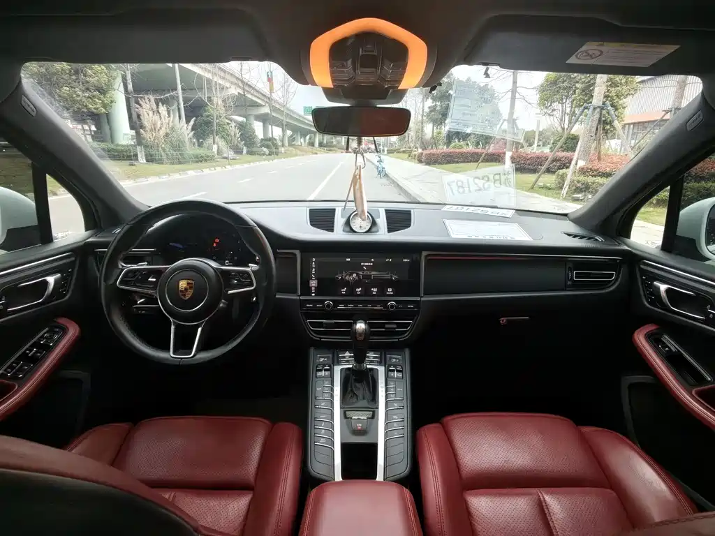 Macan 2021 Macan 2.0T купить на сайте DeffCars