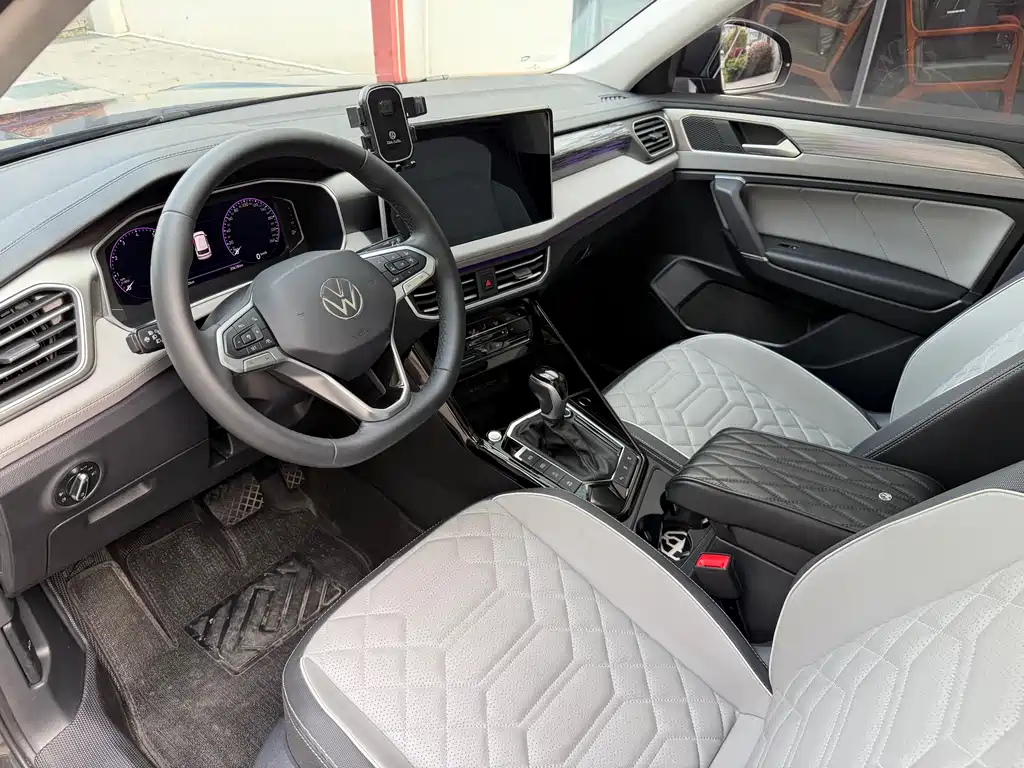 Tanyue 2024 330TSI two-wheel drive R-Line high-energy version купить на сайте DeffCars