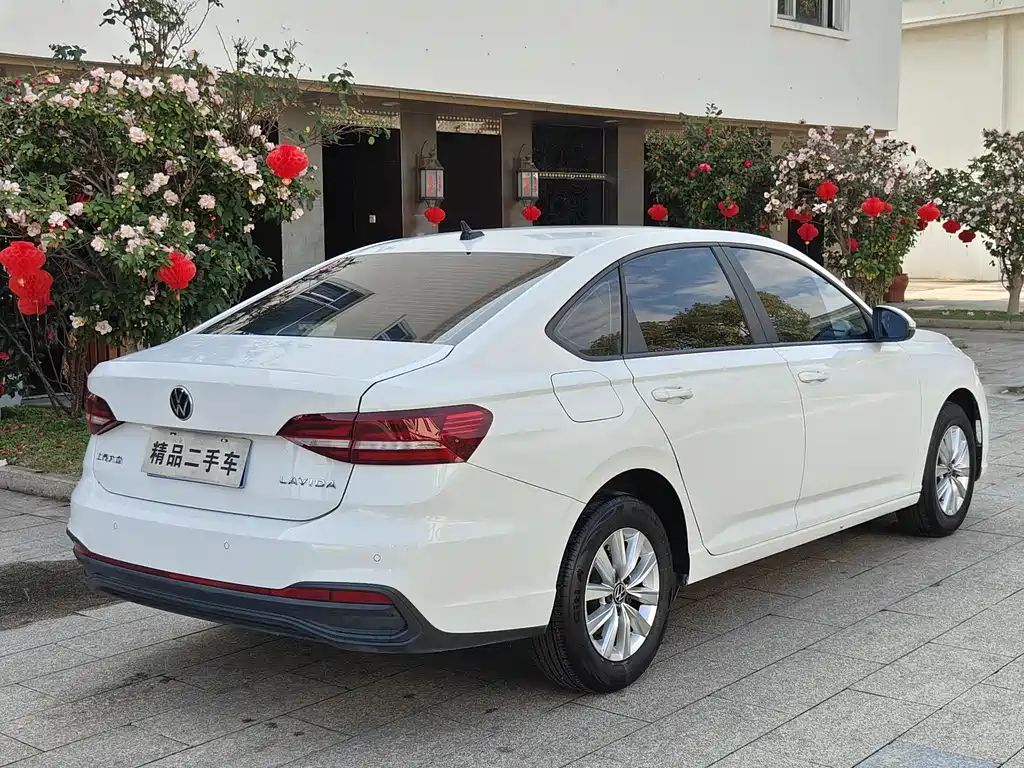 Lavida 2024 1.5L automatic Deyi version купить на сайте DeffCars