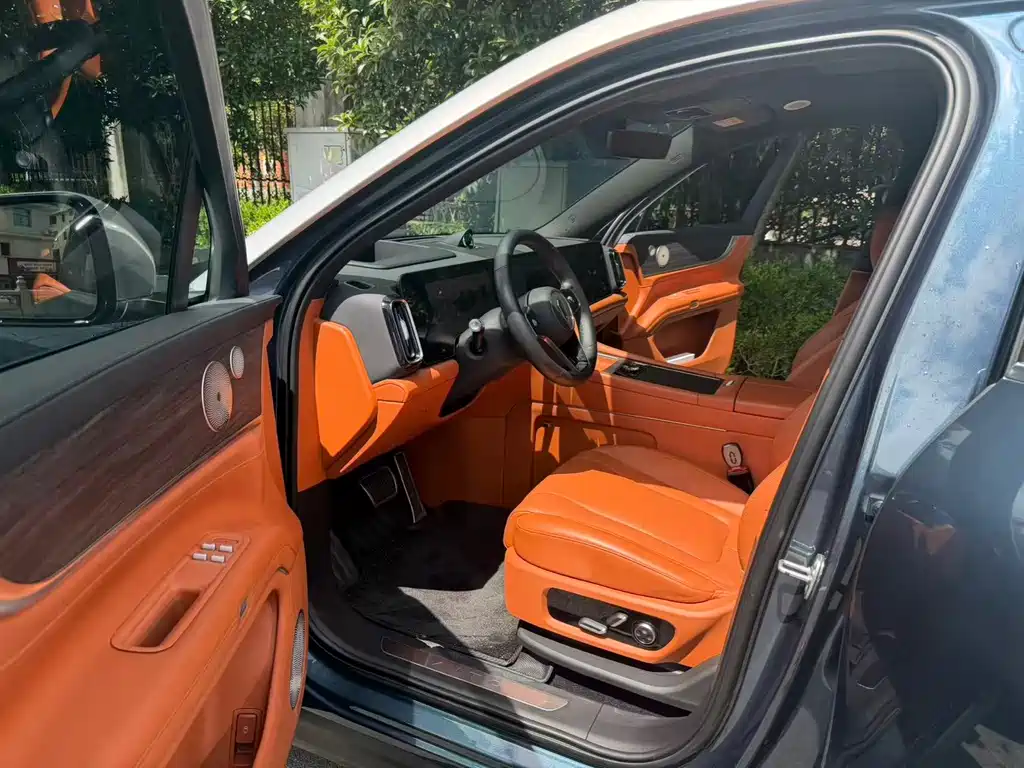 Wenjie M9 2024 extended range Ultra version 42kWh 6-seater version купить на сайте DeffCars