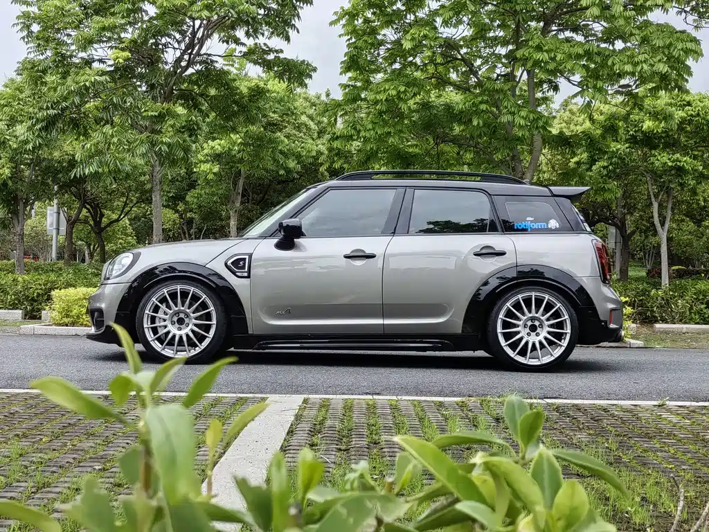 MINI COUNTRYMAN 2019 2.0T COOPER S ALL4 Artist купить на сайте DeffCars