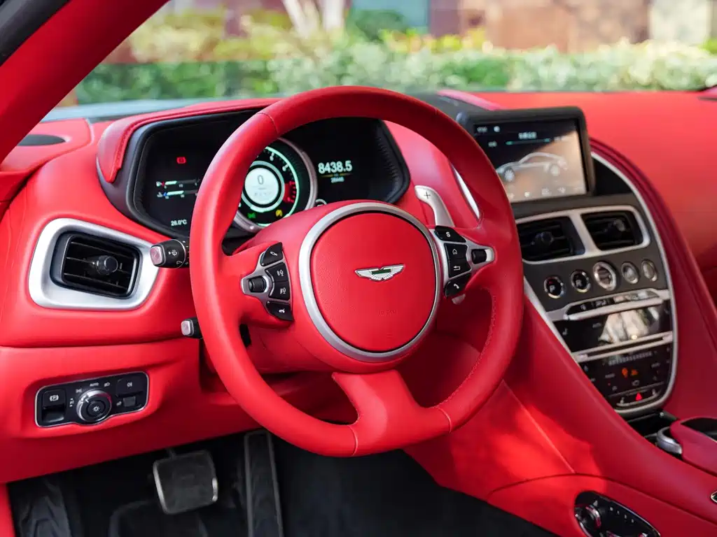Astonmartin DB11 2020 4.0T V8 Coupe купить на сайте DeffCars