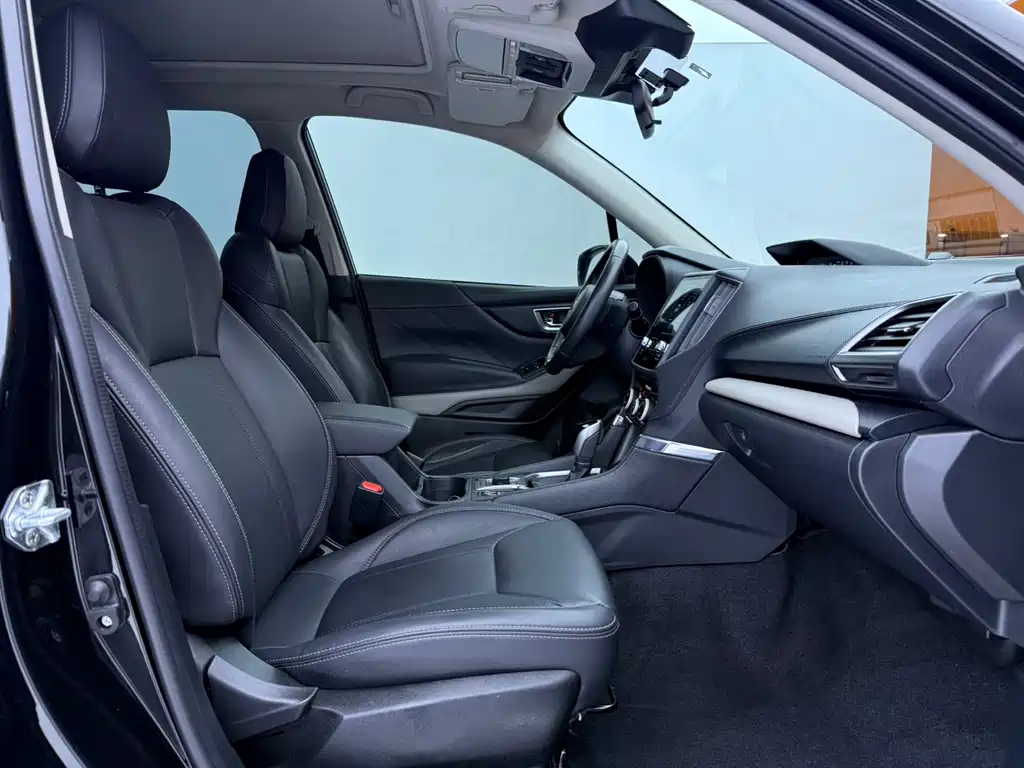Forester 2022 2.0i AWD Deluxe Edition EyeSight купить на сайте DeffCars