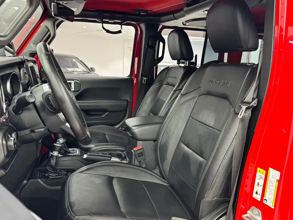 Wrangler 2019 2.0T Sahara four-door version National V купить на сайте DeffCars