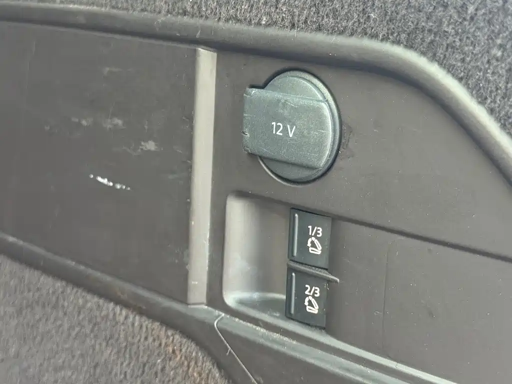 Touareg 2011 3.0TDI diesel standard model купить на сайте DeffCars