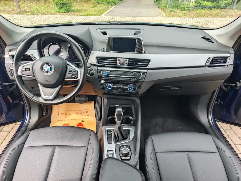 BMW X1 2019 sDrive20Li Leading Model купить на сайте DeffCars
