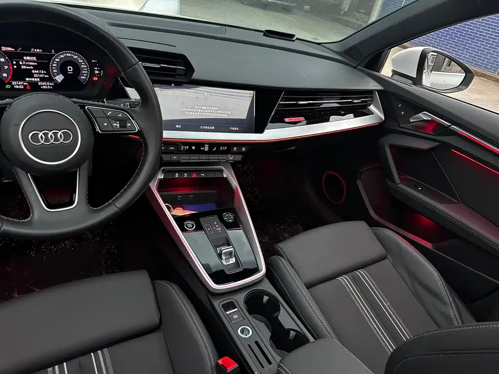 Audi A3 2024 A3L Limousine 35 TFSI Fashionable and Sporty купить на сайте DeffCars