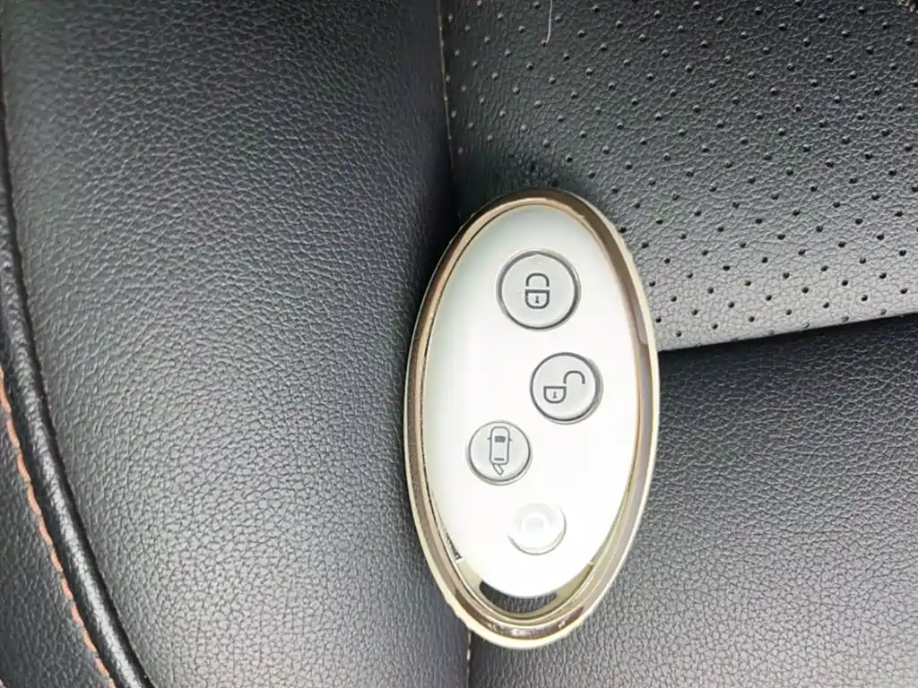 Yuan 2016 1.5L automatic TAG Heuer купить на сайте DeffCars
