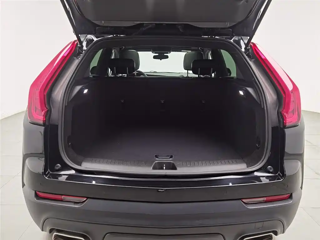 Cadillac XT4 2021 28T two-wheel drive technology купить на сайте DeffCars