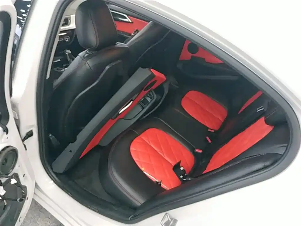 BMW 1 Series 2018 118i Fashion Model купить на сайте DeffCars
