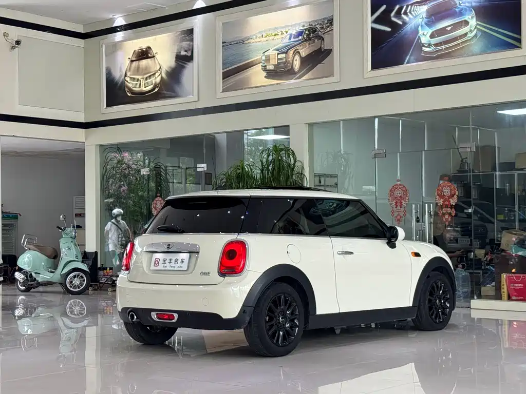 Mini 2016 1.2T one avant-garde купить на сайте DeffCars