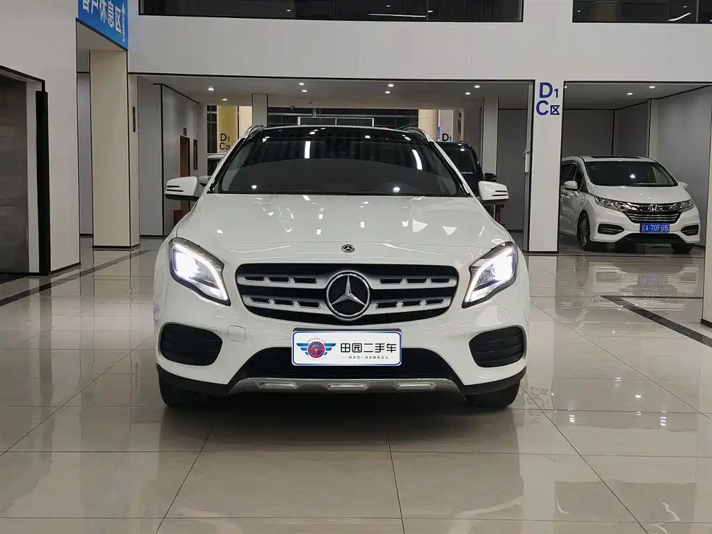 Mercedes-Benz GLA 2019 GLA 200 Fashion Model купить на сайте DeffCars