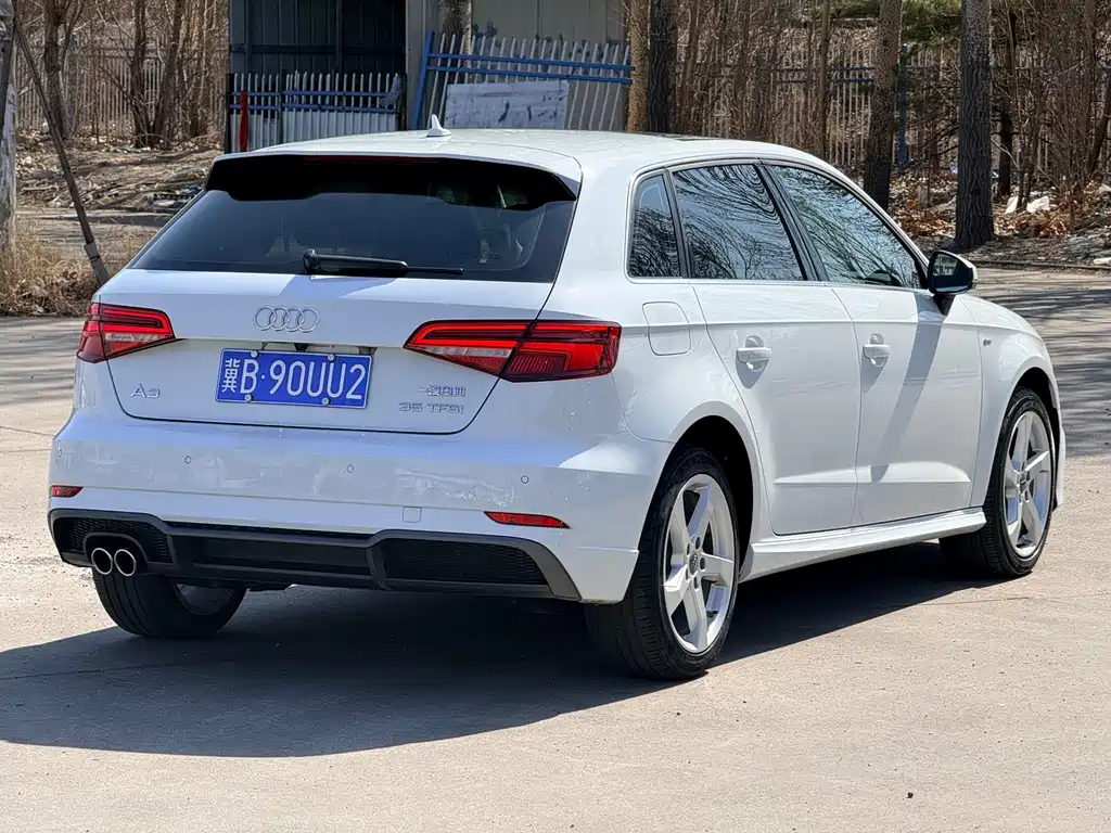Audi A3 2018 30th Anniversary Model Sportback 35 TFSI Sports купить на сайте DeffCars
