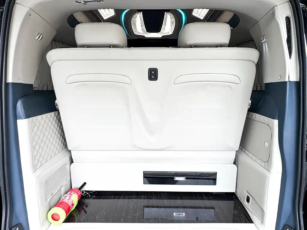 Vito 2021 2.0T Business Edition 7 seats купить на сайте DeffCars