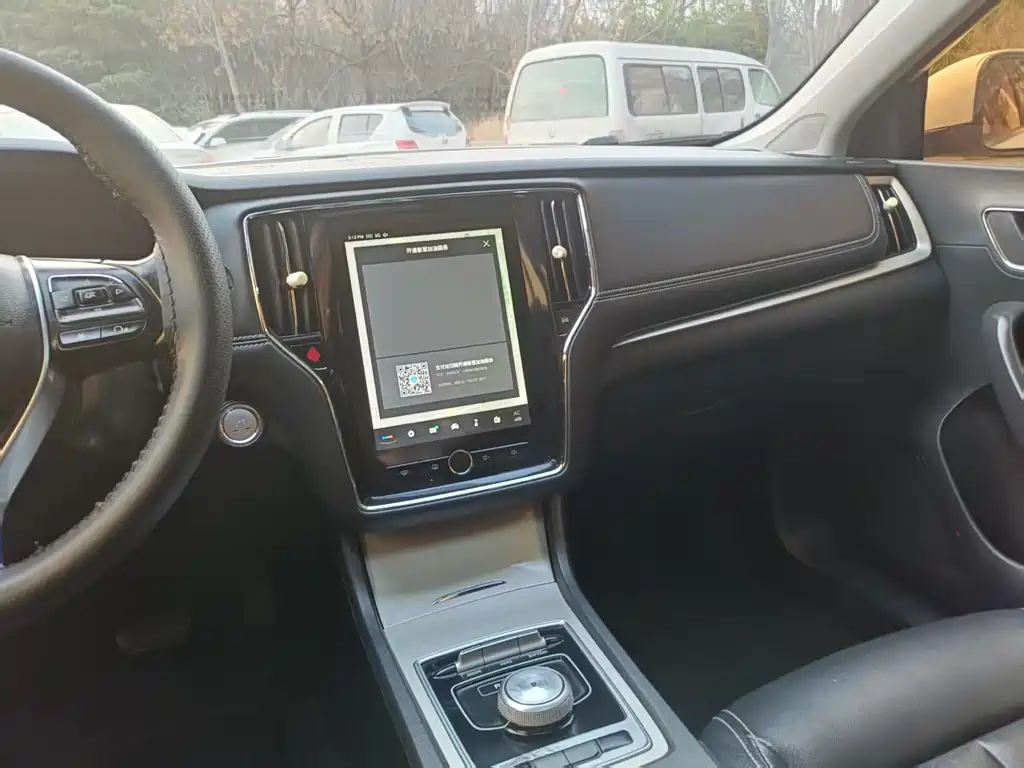 Roewe i6 New Energy 2017 45T Hybrid Internet Smart Edition купить на сайте DeffCars