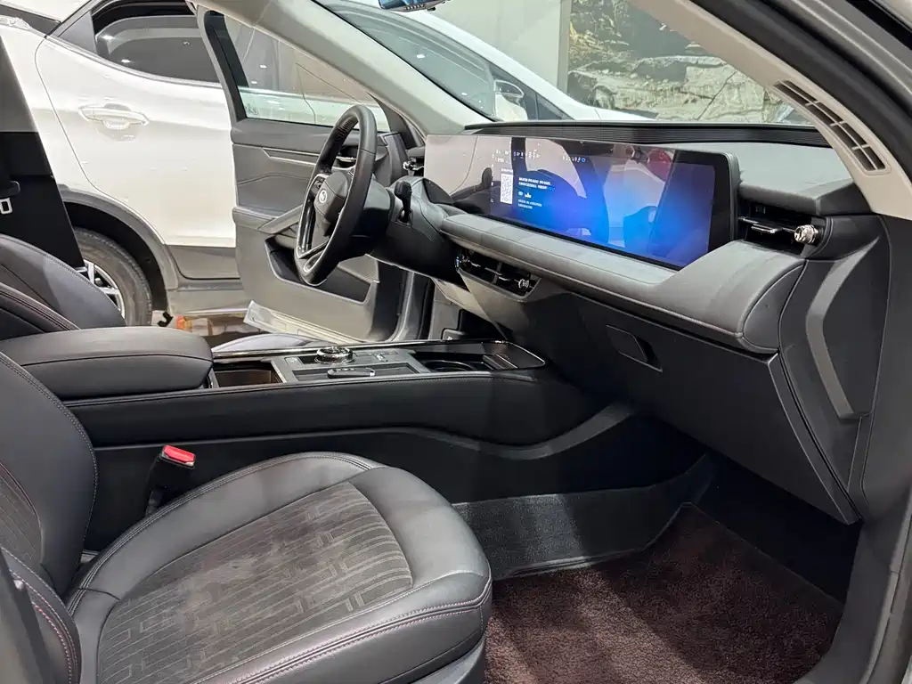 Mondeo 2022 EcoBoost 245 Luxury купить на сайте DeffCars