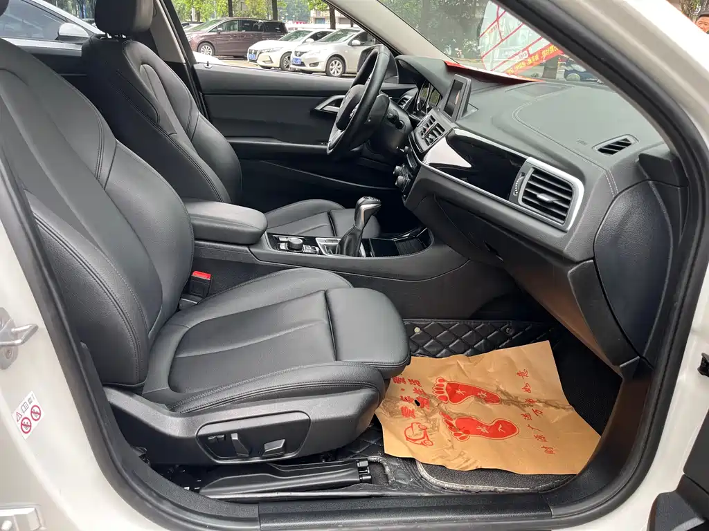 BMW 1 Series 2018 118i Sports купить на сайте DeffCars