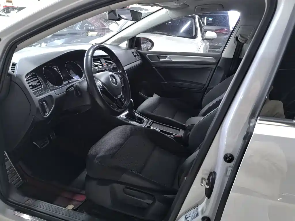 Golf 2020 280TSI DSG comfort model купить на сайте DeffCars