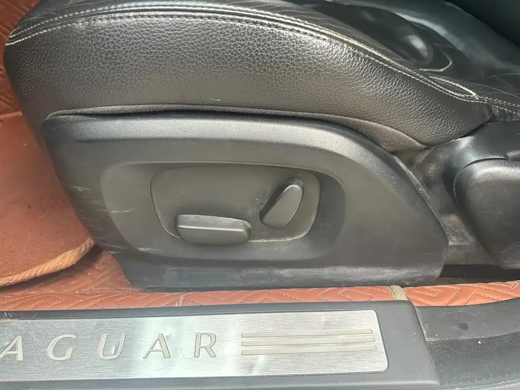 Jaguar XF 2013 XF 3.0 SC Deluxe Edition купить на сайте DeffCars