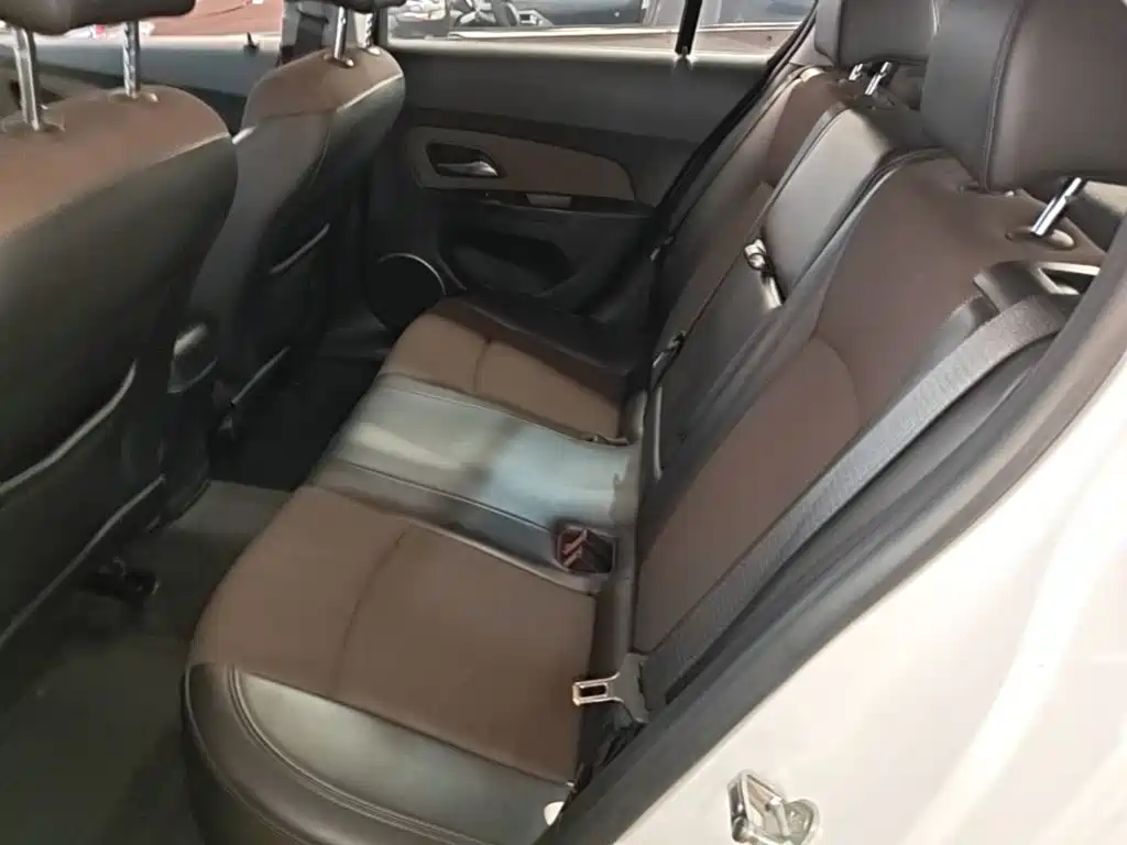 Cruze 2013 hatchback 1.6L automatic luxury model купить на сайте DeffCars