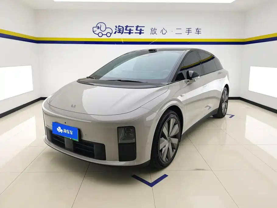 Ideal i6 2025款 四驱标准版 купить на сайте DeffCars