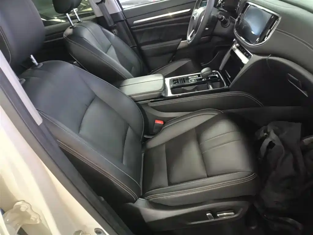 Trumpchi GS8 2020 390T 2WD Luxury Connected Edition (seven seats) купить на сайте DeffCars