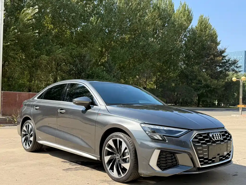 Audi A3 2023 Modified A3L Limousine 35 TFSI Fashion Sporty купить на сайте DeffCars