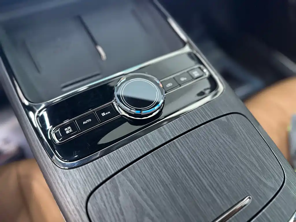 Galaxy Star 8 2025 130km EM-i Exclusive Edition купить на сайте DeffCars
