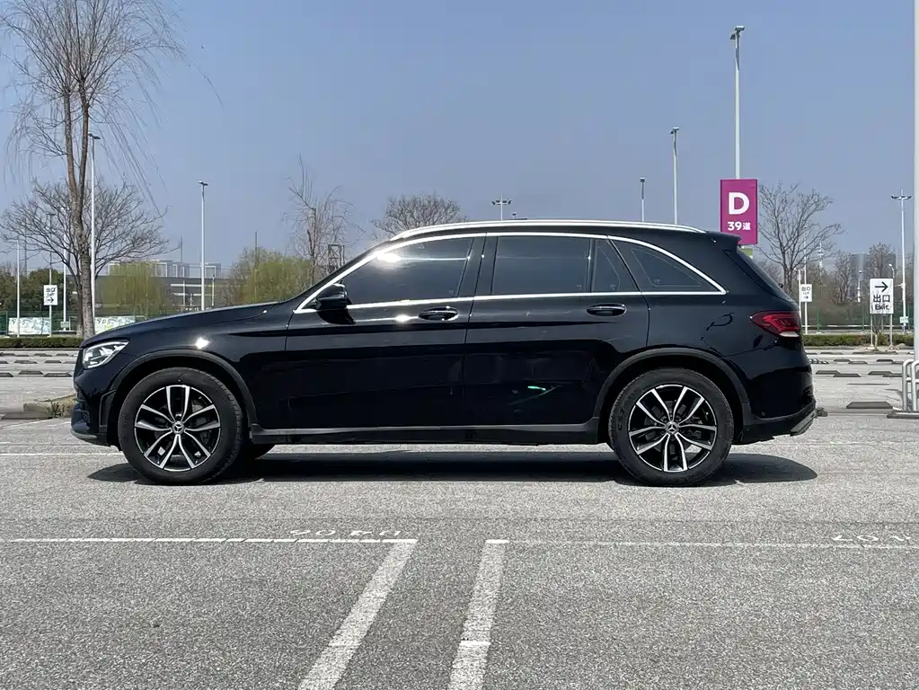 Mercedes-Benz GLC 2022 facelift GLC 260 L 4MATIC luxury model купить на сайте DeffCars