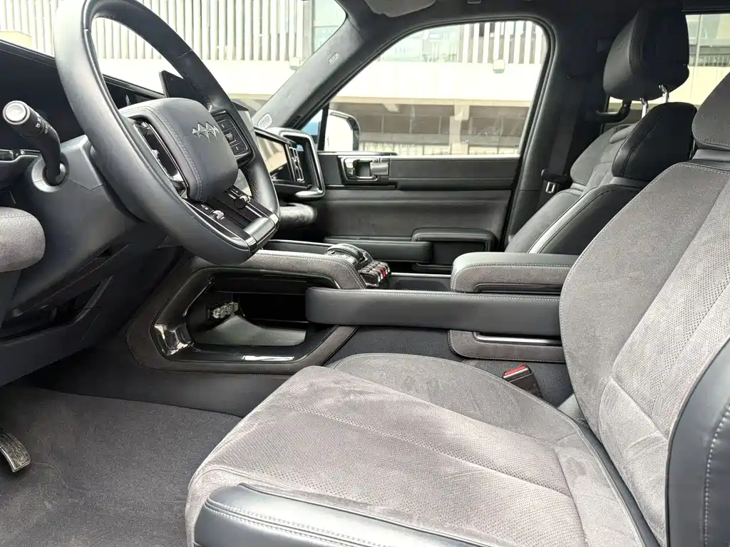 Leopard 5 2023 Yunnan flagship version купить на сайте DeffCars