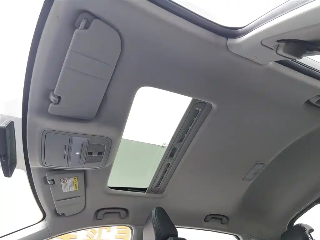 MG6 2017 20T Manual Luxury Smart Connected Edition National V купить на сайте DeffCars