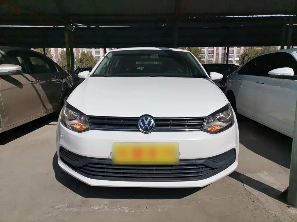 Polo 2016 1.4L manual fashion model купить на сайте DeffCars
