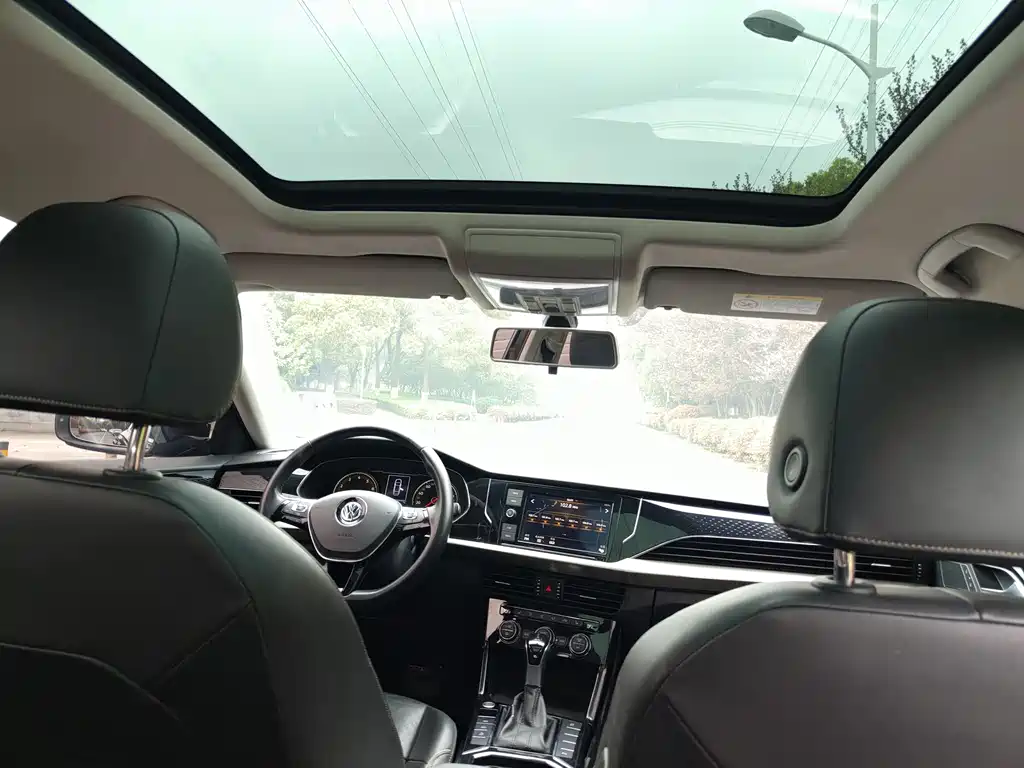 Passat 2019 330TSI Elite Edition National VI купить на сайте DeffCars