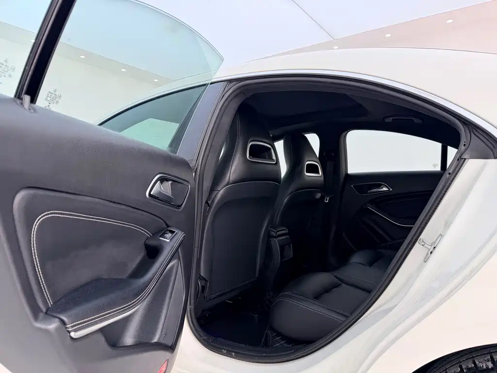 Mercedes-Benz CLA imported 2016 facelift CLA 200 dynamic type купить на сайте DeffCars