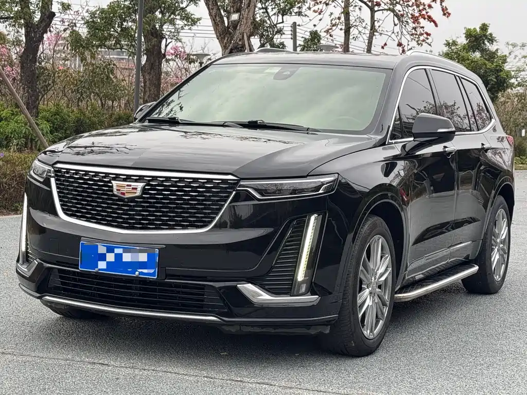 Cadillac XT6 2022 2.0T seven-seat two-wheel drive luxury model купить на сайте DeffCars