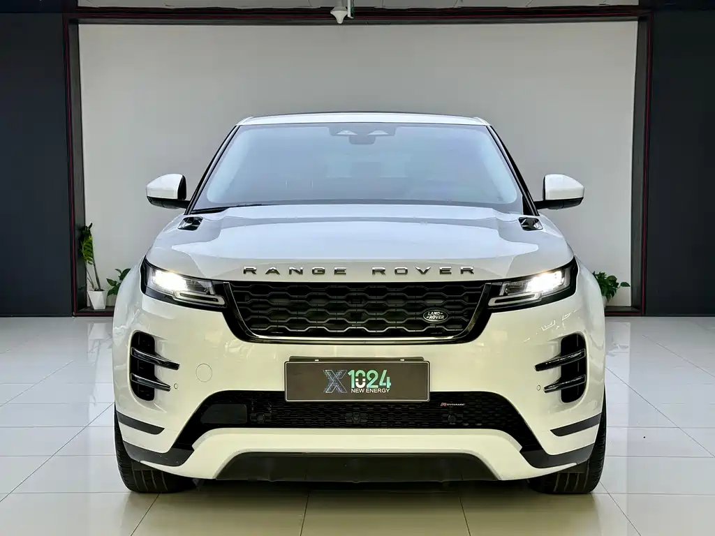 Range Rover Evoque New Energy 2023 Evoque L P300e plug-in electric hybrid version купить на сайте DeffCars