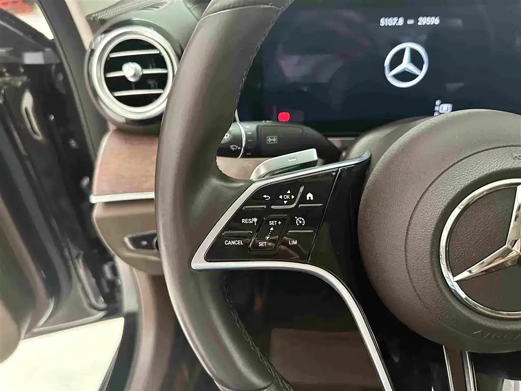 Mercedes-Benz E-Class 2023 E 300 L Luxury Model купить на сайте DeffCars