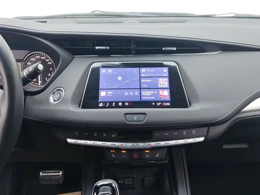 Cadillac XT4 2022 28T two-wheel drive luxury model купить на сайте DeffCars
