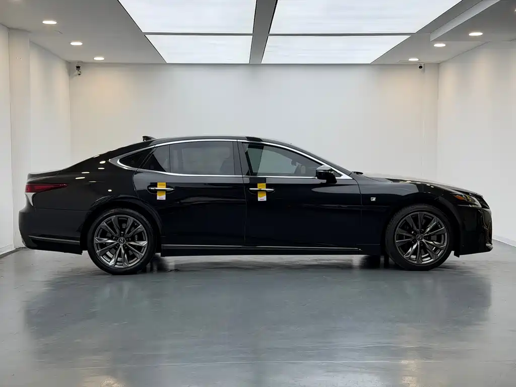 Lexus LS 2018 500h F SPORT National V купить на сайте DeffCars