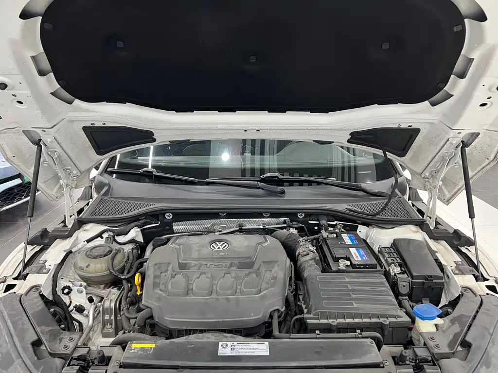 FAW-Volkswagen CC 2020 330TSI Huayan Edition National VI купить на сайте DeffCars