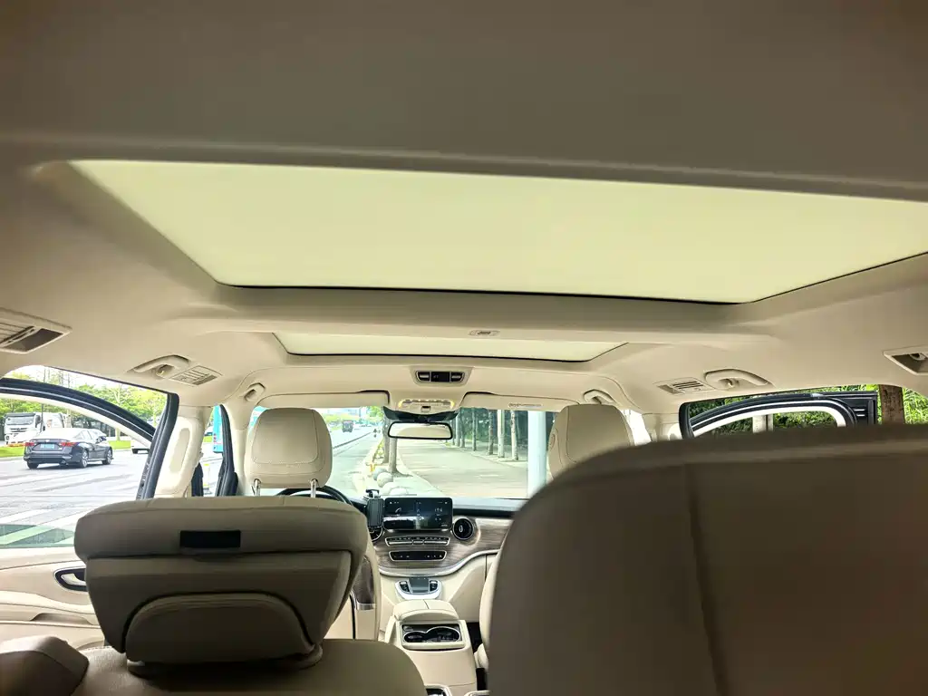 Mercedes-Benz V-Class 2022 V 260 Premium Edition купить на сайте DeffCars