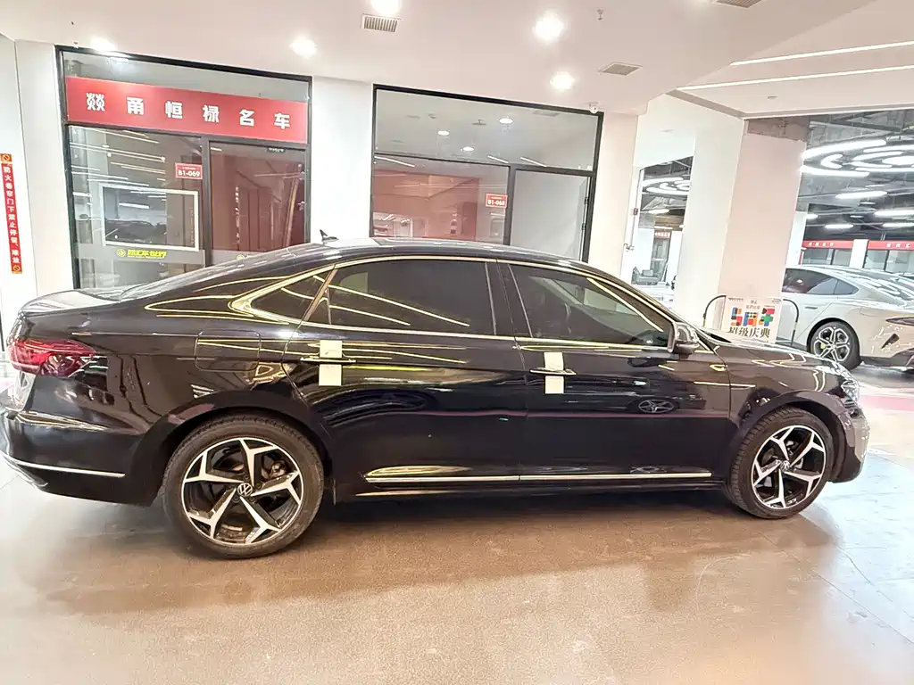 Passat 2022 330TSI Starry Sky Deluxe Edition купить на сайте DeffCars