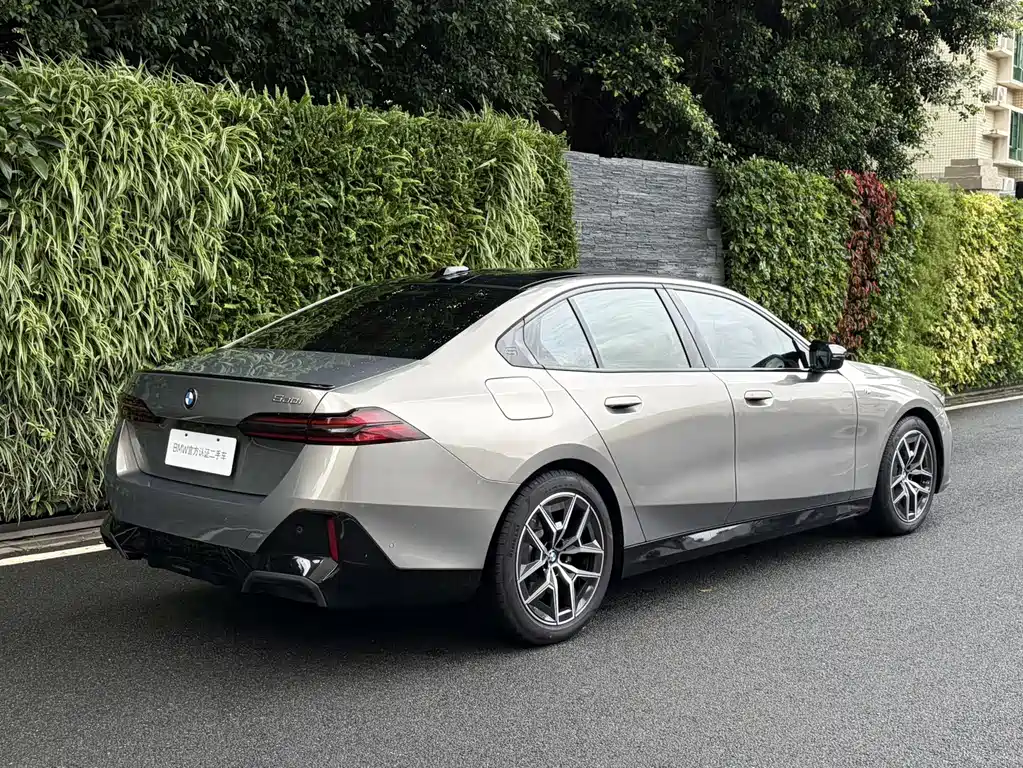 BMW 5 Series Imported 2024 525i M Sports Package купить на сайте DeffCars