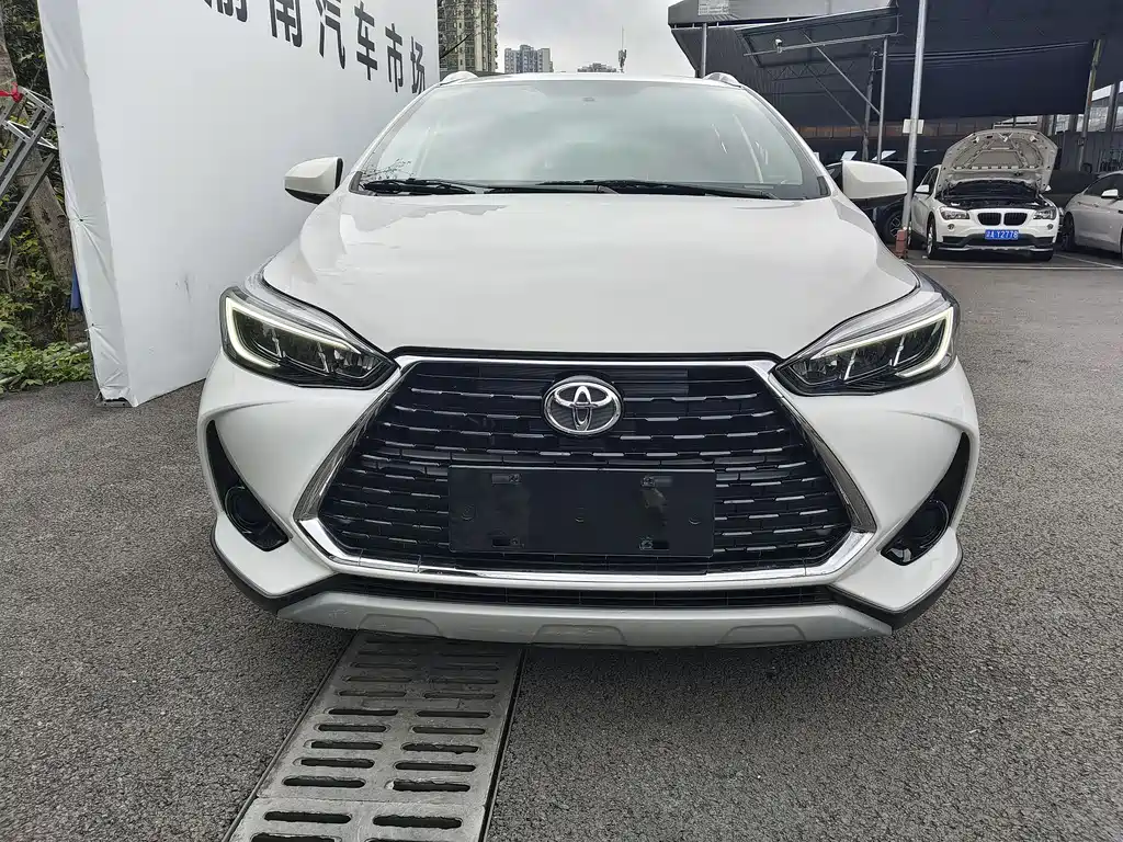 YARiS L Zhixuan 2022 model Zhixuan X 1.5L CVT leading PLUS version купить на сайте DeffCars