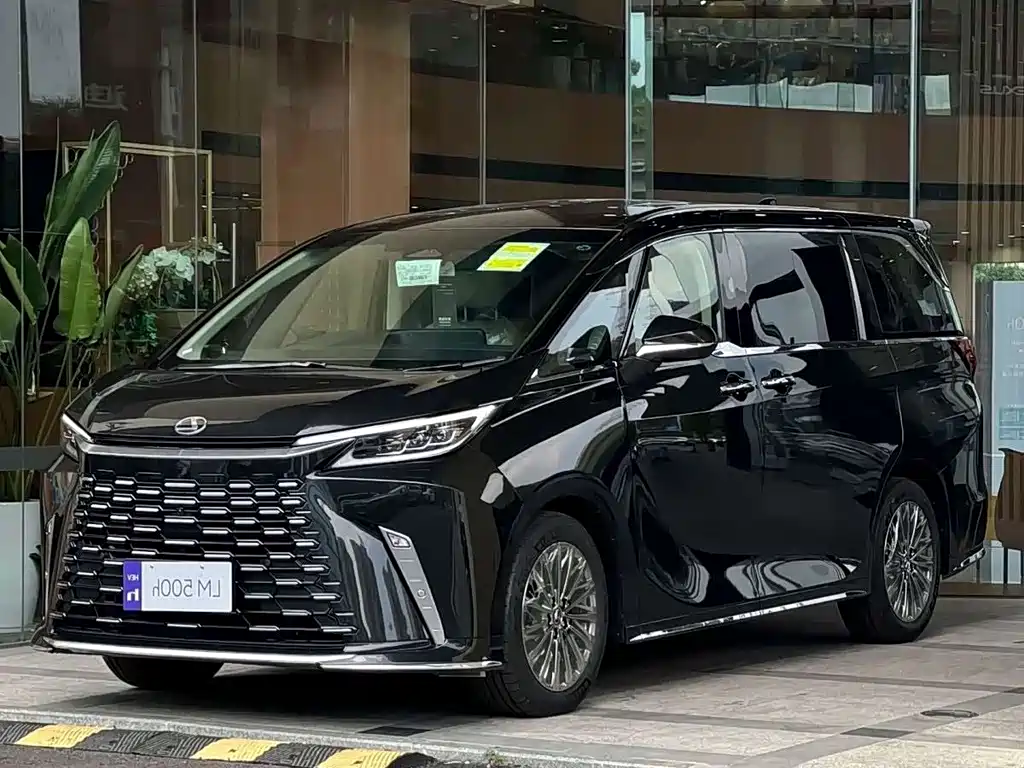 Lexus LM 2025 500h six-seater premium version купить на сайте DeffCars