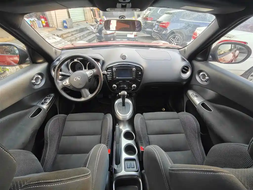 Infiniti ESQ 2014 1.6L Straightforward Edition купить на сайте DeffCars