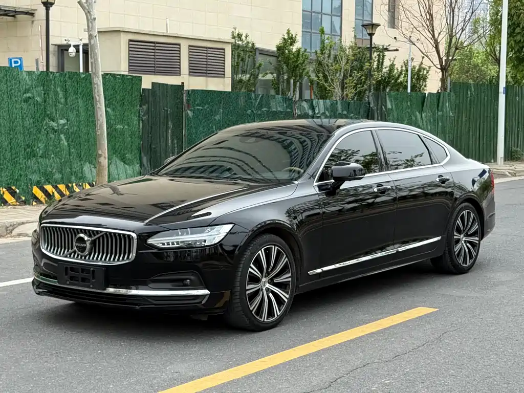 Volvo S90 2021 B5 Zhiya Luxury Edition купить на сайте DeffCars