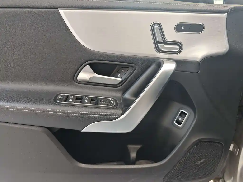 Mercedes-Benz A-Class 2020 A 220 L 4MATIC Sports Sedan купить на сайте DeffCars