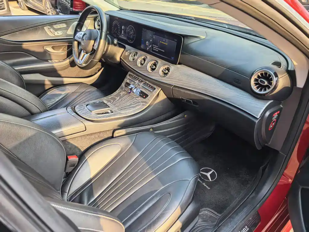 Mercedes-Benz CLS 2018 CLS 300 luxury model купить на сайте DeffCars